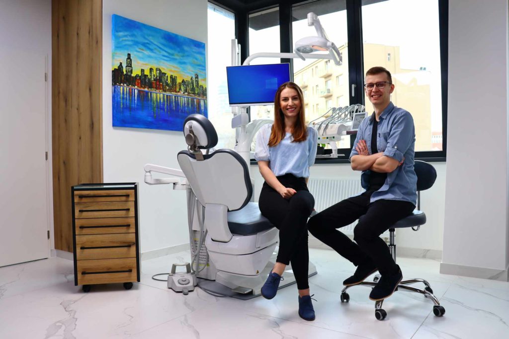 Endodoncia: Zachráňte svoj mŕtvy zub pred vytrhnutím (extrakciou)